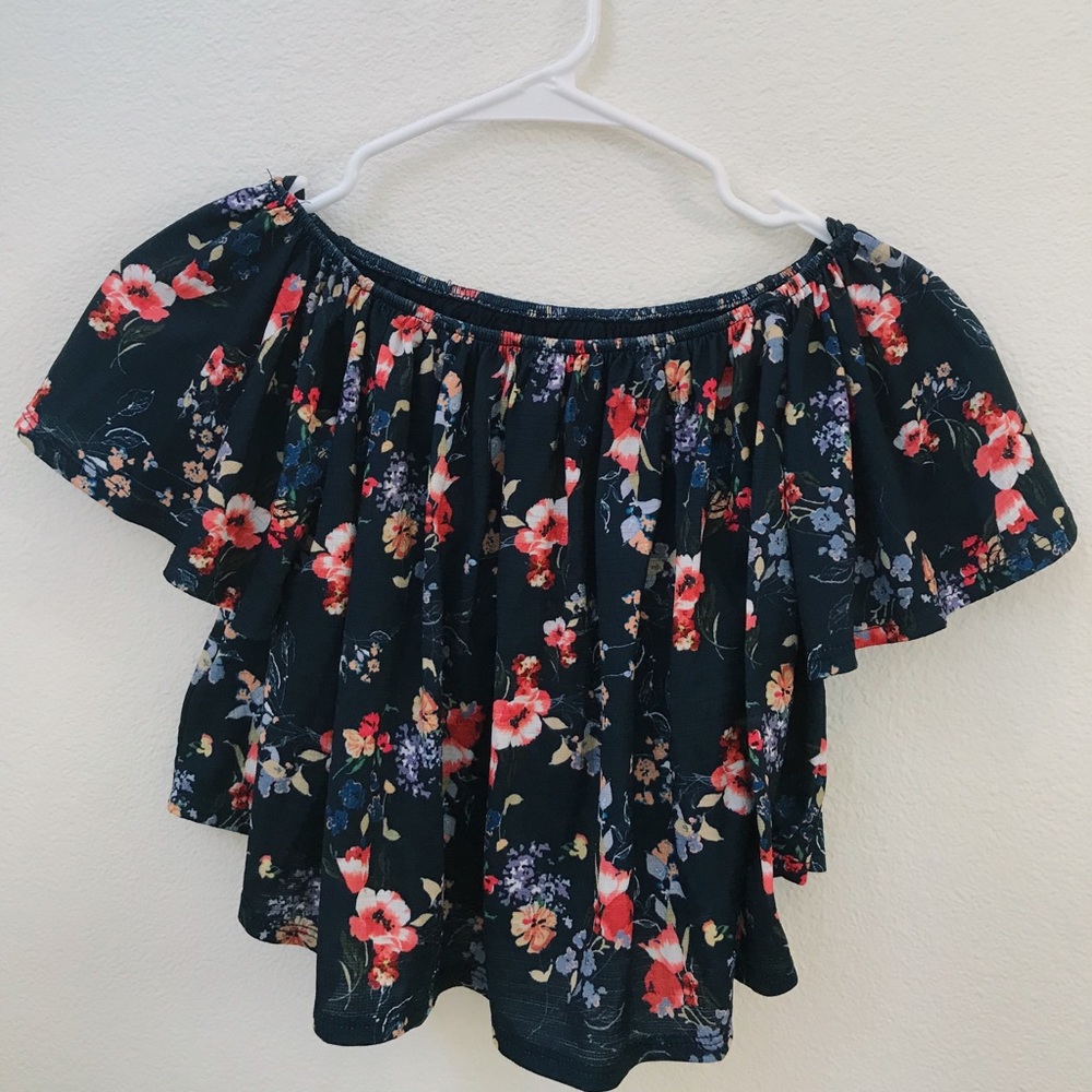 floral top (off the shoulder)